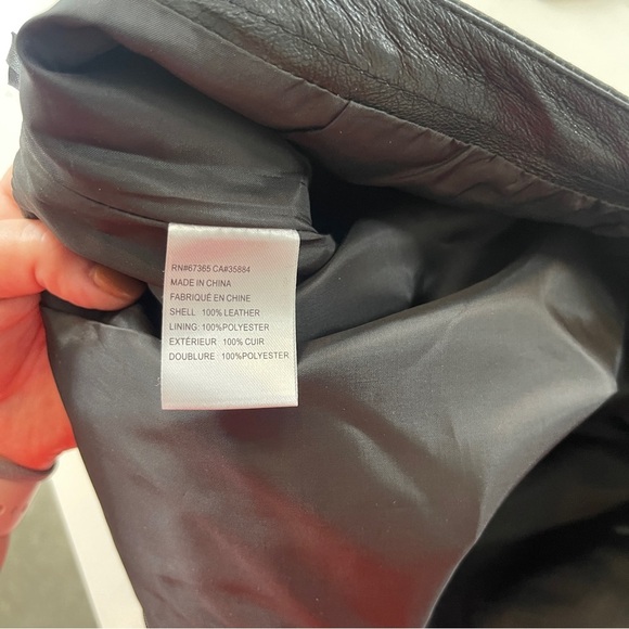 CUPCAKES AND CASHMERE | 100% Leather Skirt - Picture 12 of 16